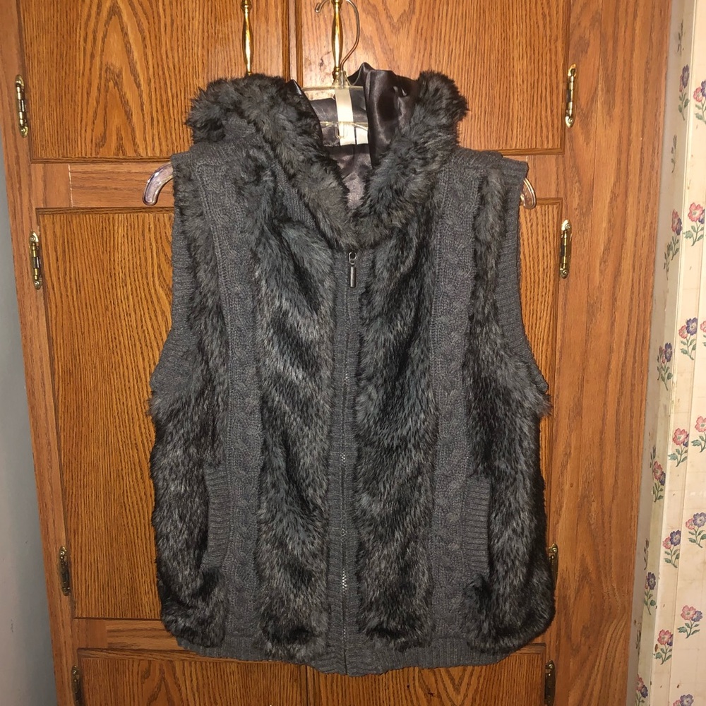 Sweater Vest